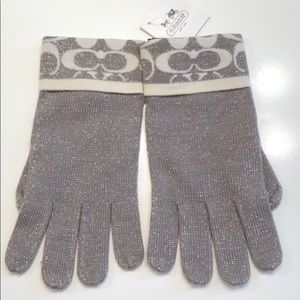 Knit gloves